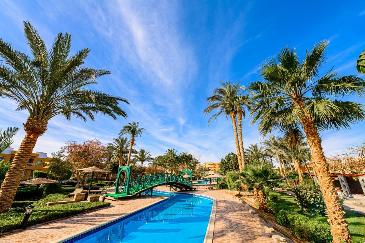 Golden Beach Resort フルガダ エクステリア 写真